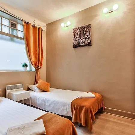 06 Design Flat Grands Boulevards Париж