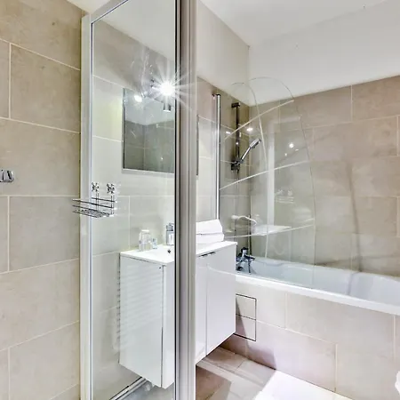 Апартаменты 06 Design Flat Grands Boulevards Париж