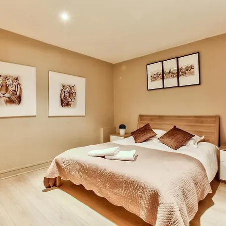 06 Design Flat Grands Boulevards Апартаменты *