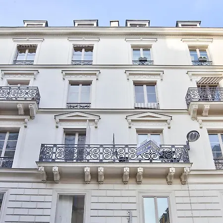 06 Design Flat Grands Boulevards Апартаменты